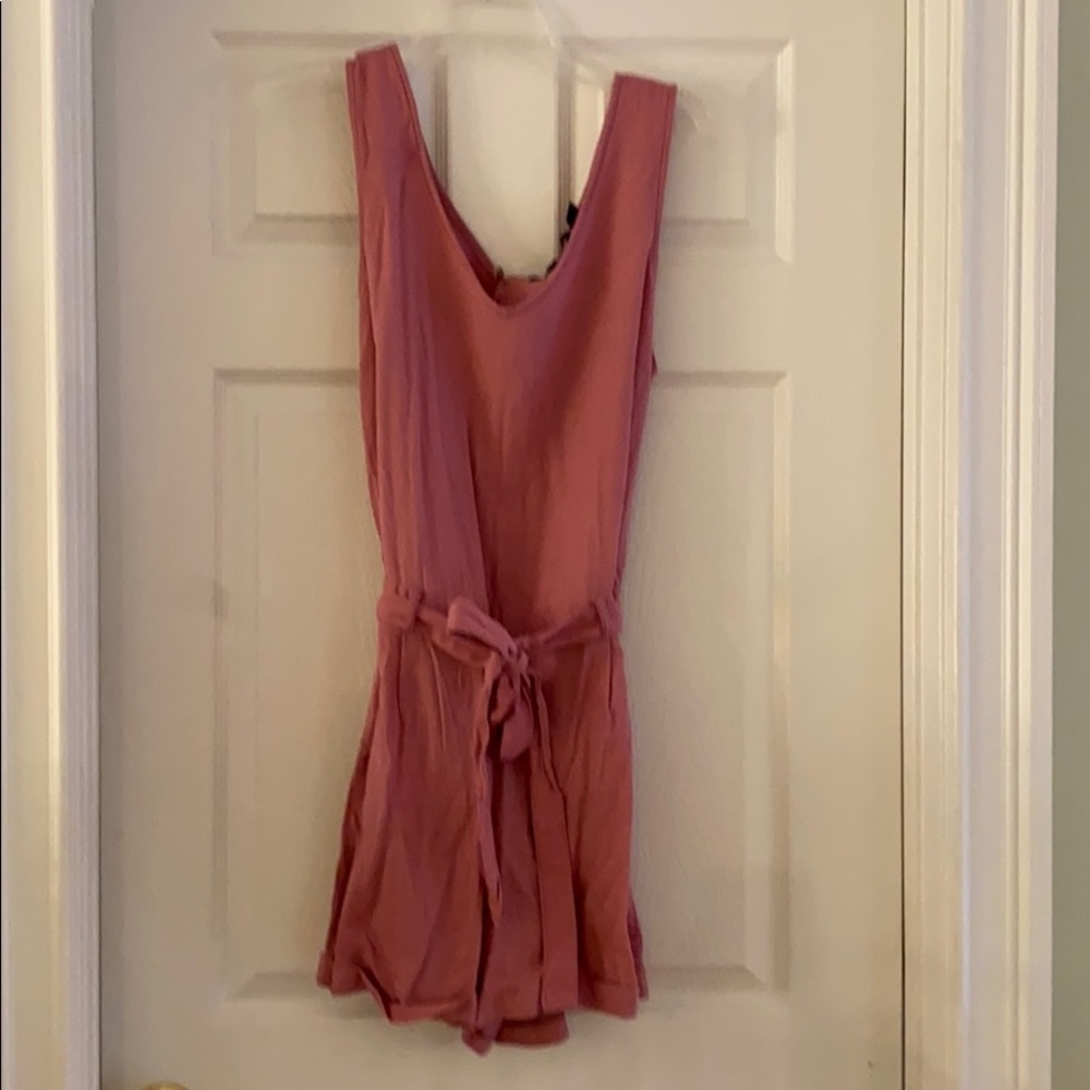 V-front and back linen blend romper